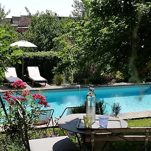  Maison d'hôtes Les Perluètes France